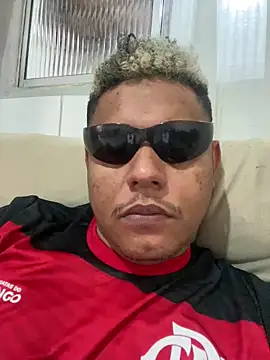 Nillsobluyy online show from December 21, 2025, 4:03 pm