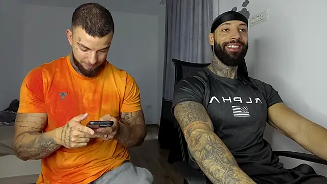 Snapshot of Chrisjordan66 chatting on October 8, 2025, 6:00 am Chrisjordan66 online show from October 8, 2025, 6:00 am