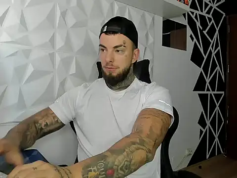 Snapshot of Chrisjordan66 chatting on October 25, 2025, 8:00 am Chrisjordan66 online show from October 25, 2025, 8:00 am