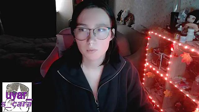 Snapshot of s_cara chatting on October 16, 2025, 11:33 am s cara online show from October 16, 2025, 11:33 am