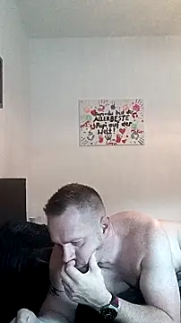 Snapshot of HotMichiSG chatting on November 2, 2025, 8:06 am HotMichiSG online show from November 2, 2025, 8:06 am