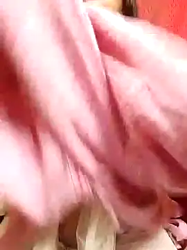 Snapshot of Babe_Doll04 chatting on November 4, 2025, 8:24 am Babe Doll04 online show from November 4, 2025, 8:24 am