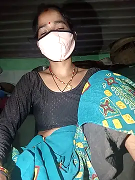 Snapshot of MISS_LOVE_001 chatting on October 4, 2025, 5:44 pm MISS LOVE 001 online show from October 4, 2025, 5:44 pm