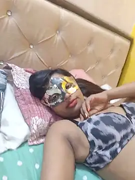 Snapshot of Radhika_01 chatting on May 29, 2026, 10:24 am Radhika 01 online show from May 29, 2026, 10:24 am