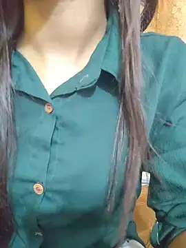 Snapshot of Radhika_01 chatting on May 30, 2026, 5:04 am Radhika 01 online show from May 30, 2026, 5:04 am