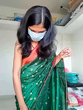 Shivani2002 online show from February 15, 2026, 10:25 am