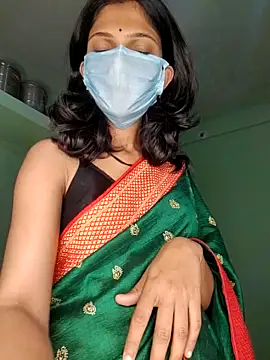 Shivani2002 online show from February 21, 2026, 5:14 pm