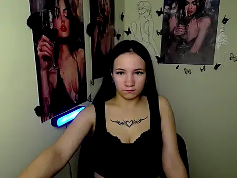 Em7MaA online show from October 14, 2025, 5:52 am