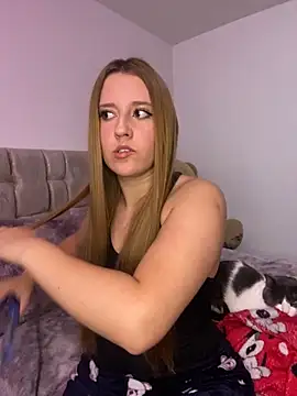 Cutie blondie online show from November 14, 2025, 10:51 pm