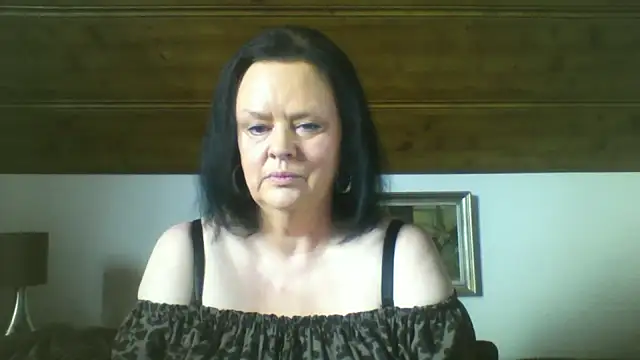 TiffanyMature online show from September 15, 2025, 7:19 am