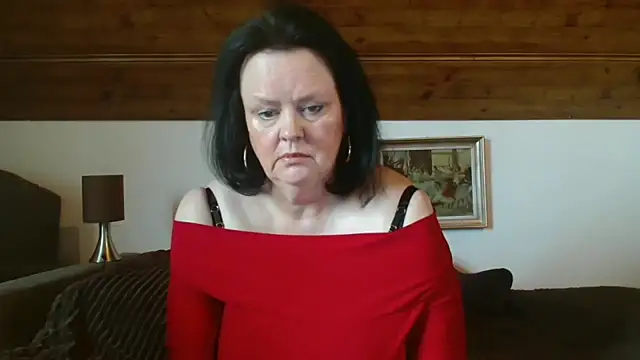 TiffanyMature online show from October 15, 2025, 8:36 am