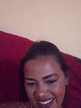 afroditaligh online show from October 7, 2025, 12:24 pm