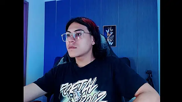 dirty model online show from January 13, 2026, 7:52 pm