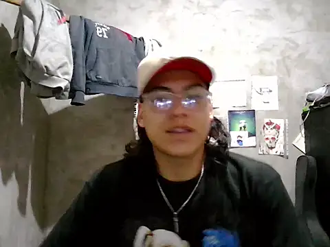 Snapshot of dirty_model chatting on April 22, 2026, 11:34 am dirty model online show from April 22, 2026, 11:34 am