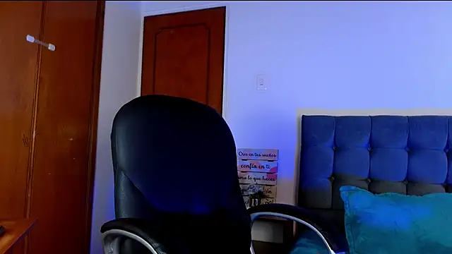 Snapshot of Liana_99 chatting on September 12, 2025, 3:01 pm Liana 99 online show from September 12, 2025, 3:01 pm