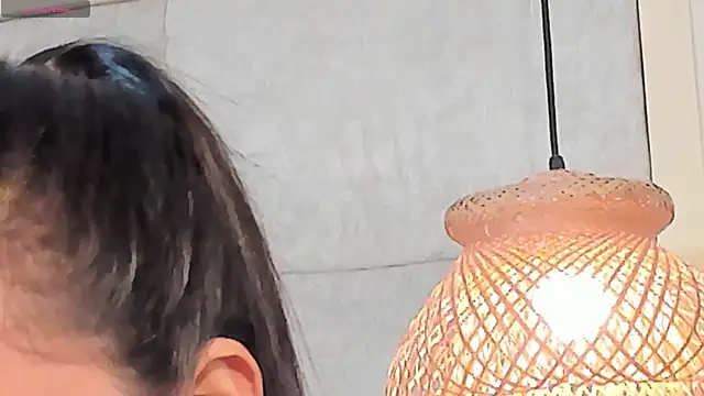 VioletHilton online show from November 27, 2025, 8:00 pm