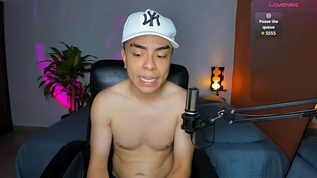 Snapshot of obzidyan chatting on September 19, 2025, 12:45 am obzidyan online show from September 19, 2025, 12:45 am