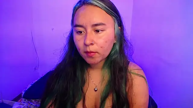 Snapshot of SashaGrey__ chatting on October 30, 2025, 3:24 pm SashaGrey online show from October 30, 2025, 3:24 pm