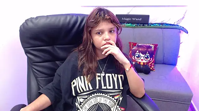 Snapshot of minnie_cake chatting on September 11, 2025, 9:04 pm minnie cake online show from September 11, 2025, 9:04 pm