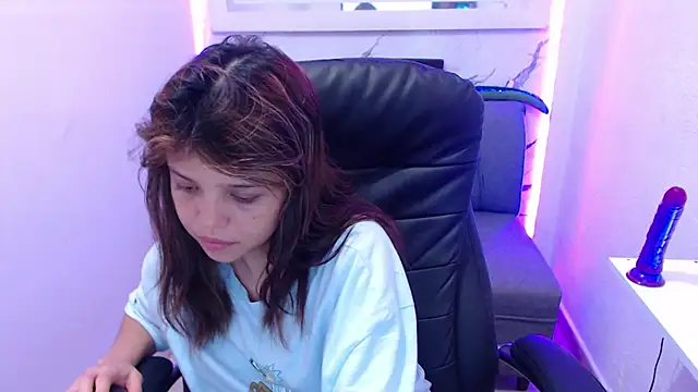 Snapshot of minnie_cake chatting on September 19, 2025, 8:31 pm minnie cake online show from September 19, 2025, 8:31 pm