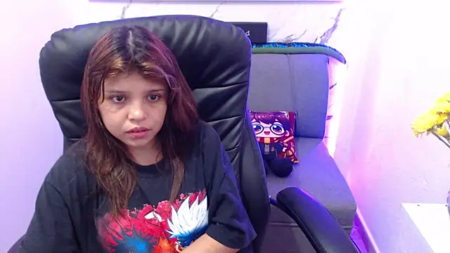 Snapshot of minnie_cake chatting on September 23, 2025, 10:02 pm minnie cake online show from September 23, 2025, 10:02 pm