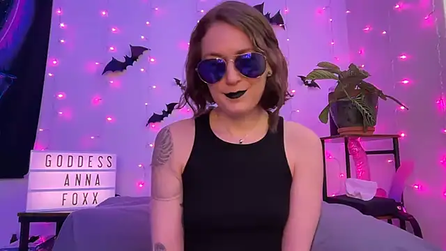 mistressannafoxx online show from January 15, 2026, 10:13 pm