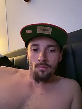 OscarBrow online show from February 2, 2026, 1:04 am