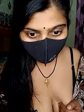 reena502 online show from April 7, 2026, 10:37 am