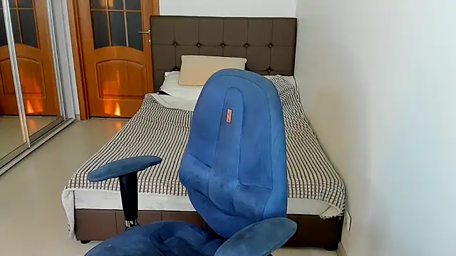 Snapshot of AndrianaBelle chatting on September 19, 2025, 3:45 pm AndrianaBelle online show from September 19, 2025, 3:45 pm