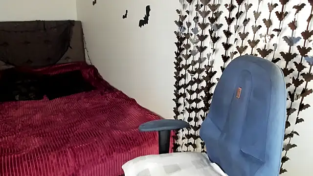 Snapshot of AndrianaBelle chatting on November 5, 2025, 6:19 pm AndrianaBelle online show from November 5, 2025, 6:19 pm