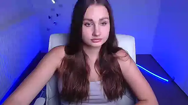 Stefanie Sweet online show from September 18, 2025, 11:45 am