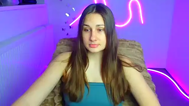 Stefanie Sweet online show from April 18, 2026, 5:44 am