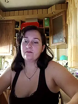 Amandda  online show from July 5, 2026, 7:43 pm