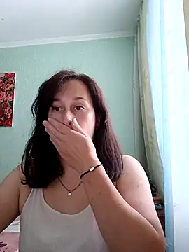 Amandda  online show from July 17, 2026, 9:38 am