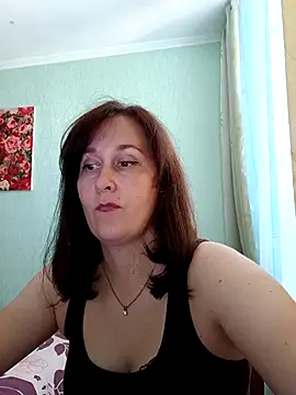 Amandda  online show from July 27, 2026, 8:10 am