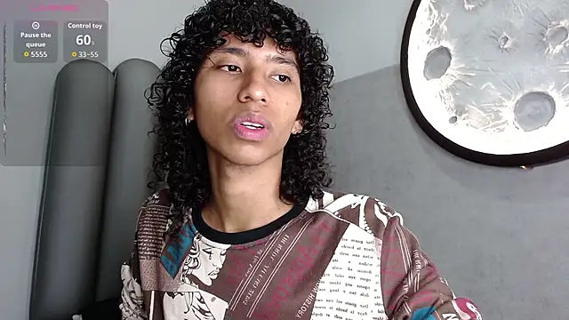 venus-03 online show from October 15, 2025, 3:28 am