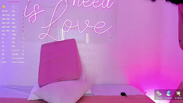 Venus nite online show from October 29, 2025, 8:43 pm