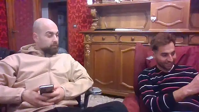 Snapshot of omihaze94 chatting on December 19, 2025, 3:52 pm omihaze94 online show from December 19, 2025, 3:52 pm