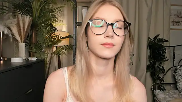 ChinBonnell online show from October 10, 2025, 5:39 am