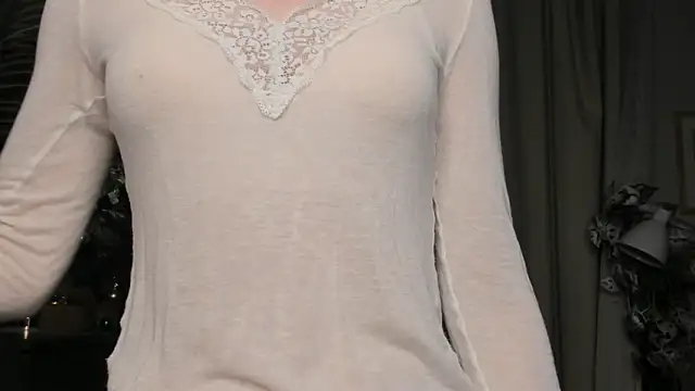 ChinBonnell online show from December 22, 2025, 5:48 am