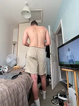 Snapshot of shyandchilling chatting on September 21, 2025, 3:02 pm shyandchilling online show from September 21, 2025, 3:02 pm