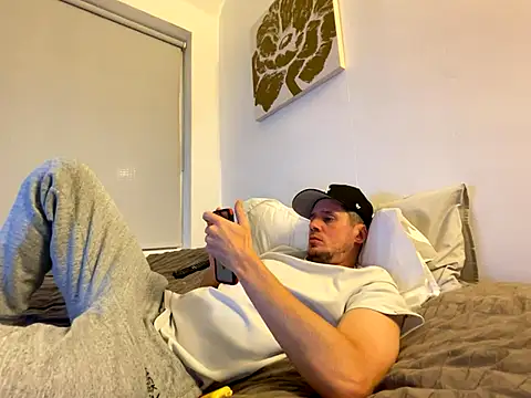 Snapshot of shyandchilling chatting on September 23, 2025, 7:28 pm shyandchilling online show from September 23, 2025, 7:28 pm