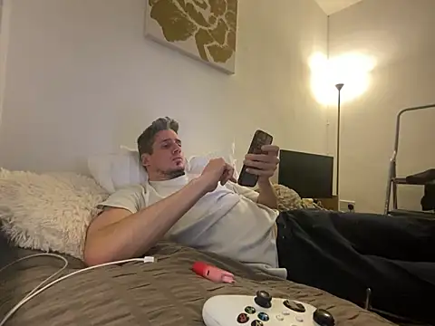 shyandchilling online show from April 5, 2026, 7:55 pm