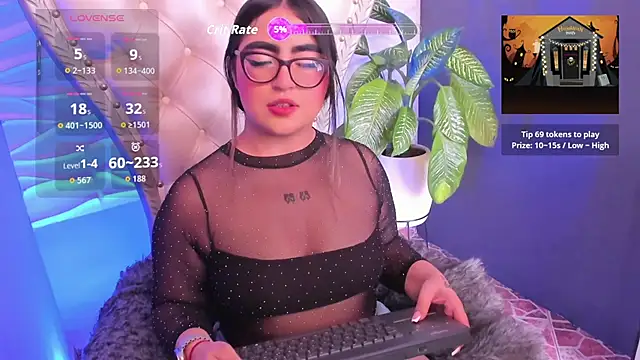 April  foxx online show from October 16, 2025, 2:40 pm