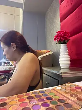 VictoriaFerro online show from July 12, 2026, 12:40 pm