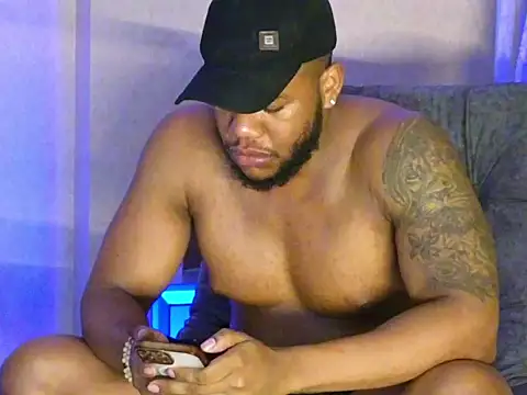 Snapshot of BenjaminCol_ chatting on September 26, 2025, 9:46 am BenjaminCol online show from September 26, 2025, 9:46 am