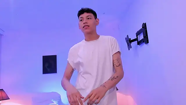 zeus blaze online show from November 29, 2025, 8:01 pm