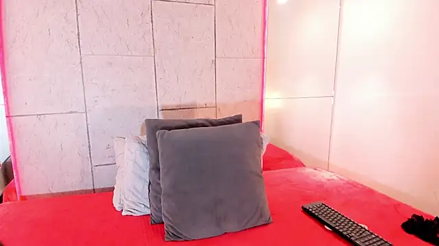 Lushi Love online show from October 6, 2025, 7:33 pm