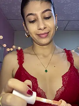 Snapshot of Lenapink19 chatting on January 31, 2026, 8:18 pm Lenapink19 online show from January 31, 2026, 8:18 pm