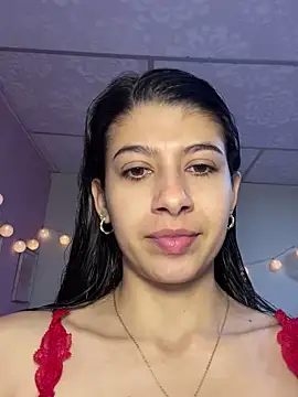 Snapshot of Lenapink19 chatting on February 10, 2026, 10:25 pm Lenapink19 online show from February 10, 2026, 10:25 pm